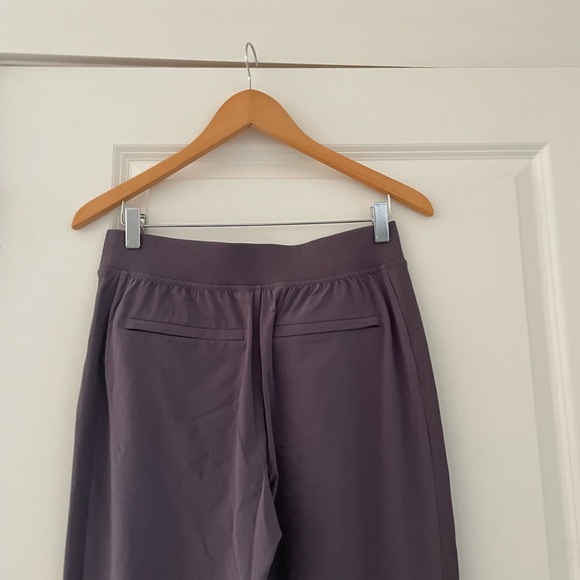 Athleta Brooklyn Ankle Pant Dusk Violet UPF 40+ - Picture 5 of 9